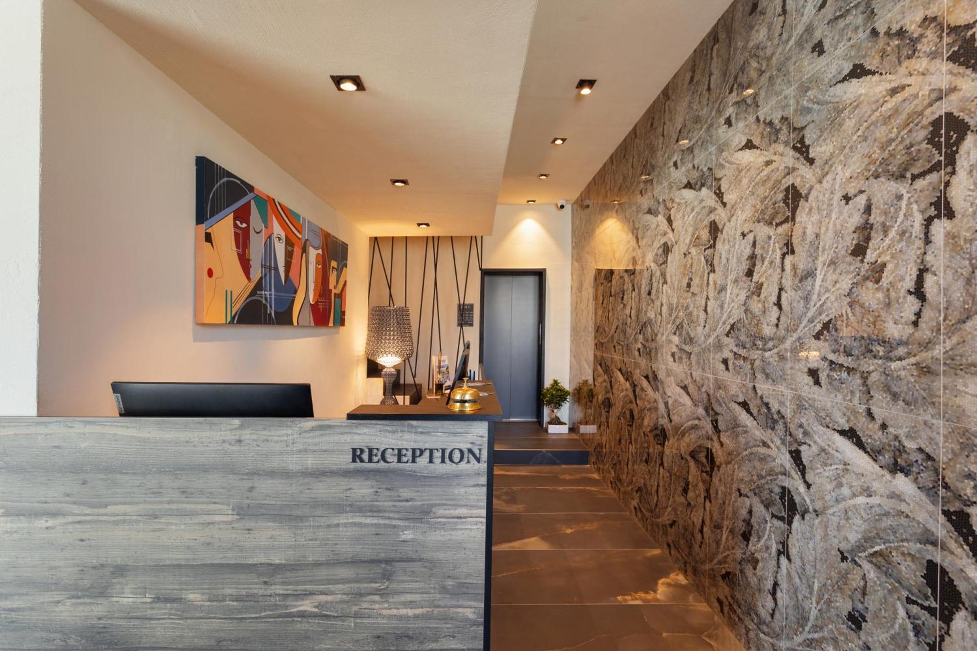 Etrus - Boutique Room & Rooftop Pontecagnano Extérieur photo
